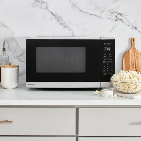 Panasonic 1.3 cu ft Countertop Microwave Oven in Stainless Steel
