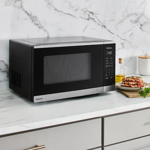 Panasonic 1.3 cu ft Countertop Microwave Oven in Stainless Steel