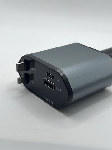 4-in-1 Retractable Fast Car Charger | 800mm Heavy-Duty Cable & LED Voltage Monitor
