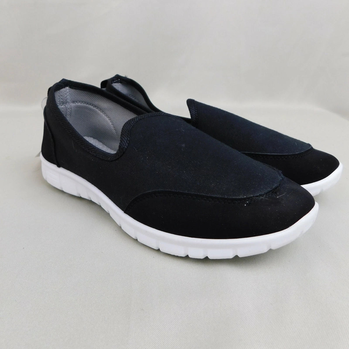 Bobbie Brooks Stretch Slip-On Athletic Shoes - Size 8, Black #2116